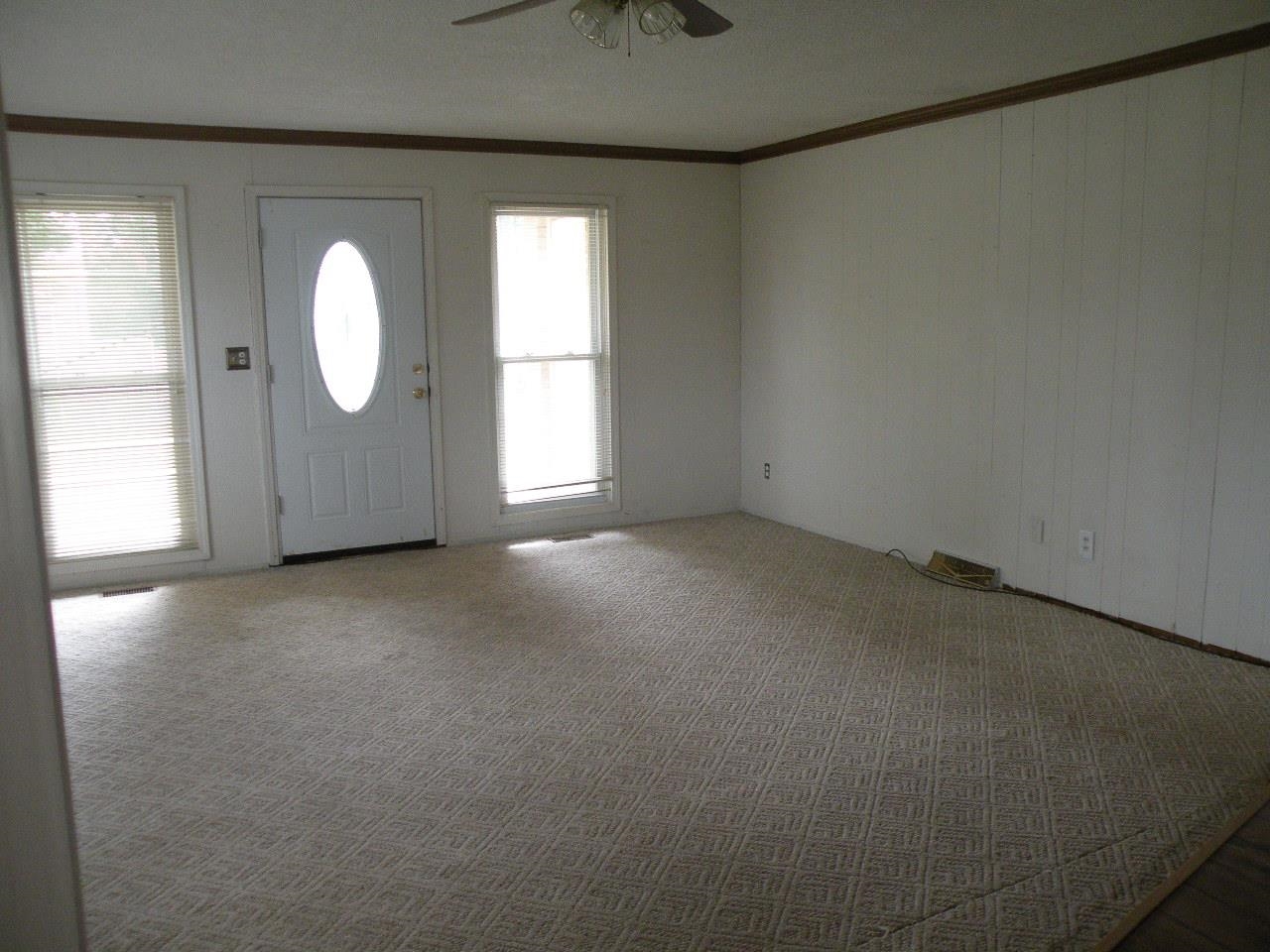 984 Capac Road Allenton, MI 48002 - Photo 11 of 38 50076826-10.JPG
