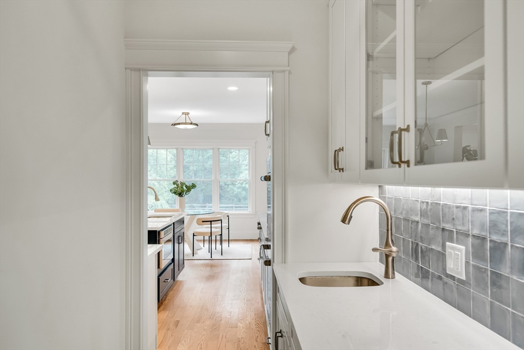 70 Valleyfield Street Lexington, MA 02421 - Photo 12 of 42