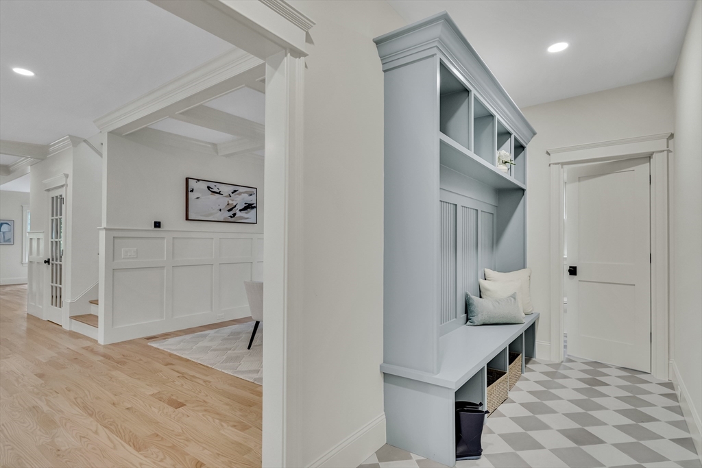 70 Valleyfield Street Lexington, MA 02421 - Photo 4 of 42