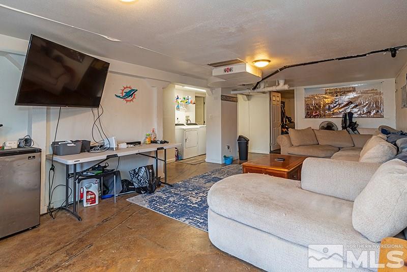 760 West Street Reno, NV 89503 - Photo 7 of 17 a living room with furniture and a flat screen tv