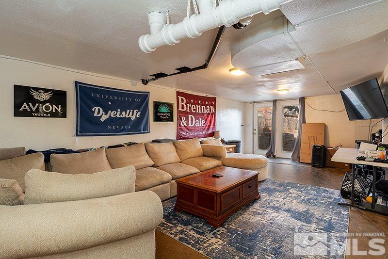 760 West Street Reno, NV 89503 - Photo 8 of 17 a living room with furniture and a flat screen tv