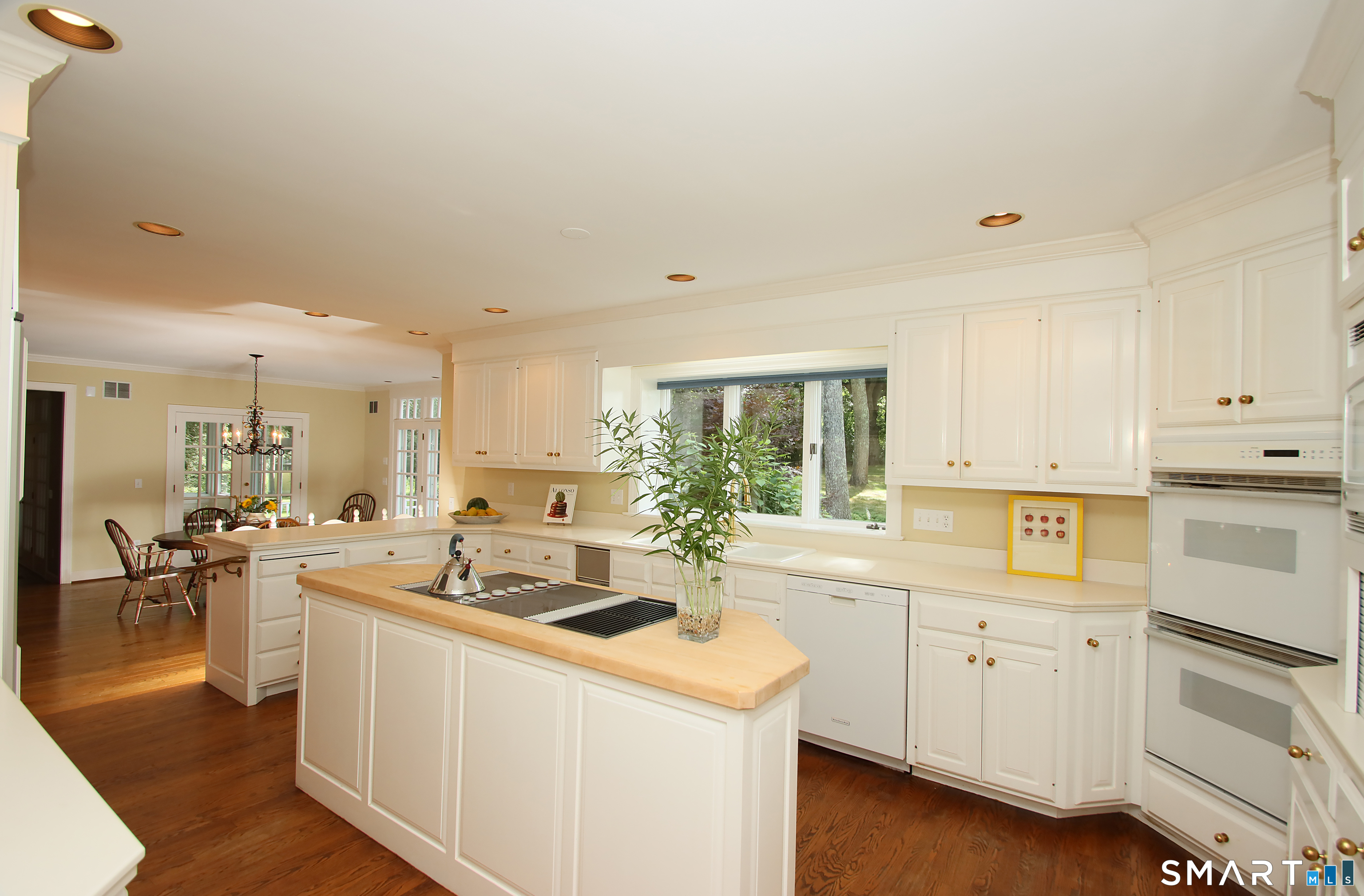 45 Longview Road Avon, CT 06001 - Photo 16 of 40 Gallery Image 16