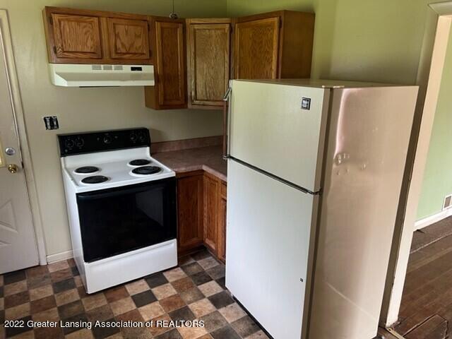 6314 Sommerset Road Lansing, MI 48911 - Photo 5 of 22 5