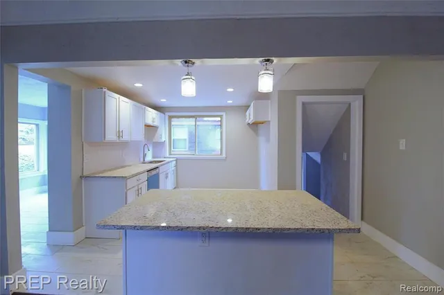 $2,535 | 2488 Virginia Park Street, Detroit, MI 48206