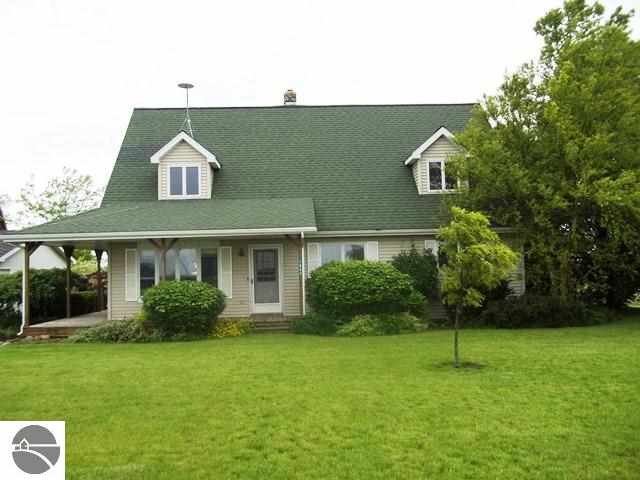 1800 West Redstone Road Breckenridge, MI 48615 - Photo 12 of 49 1746480-11.JPG