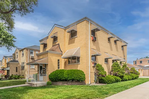 $698,500 | 2001 North 73rd Court, Elmwood Park, IL 60707
