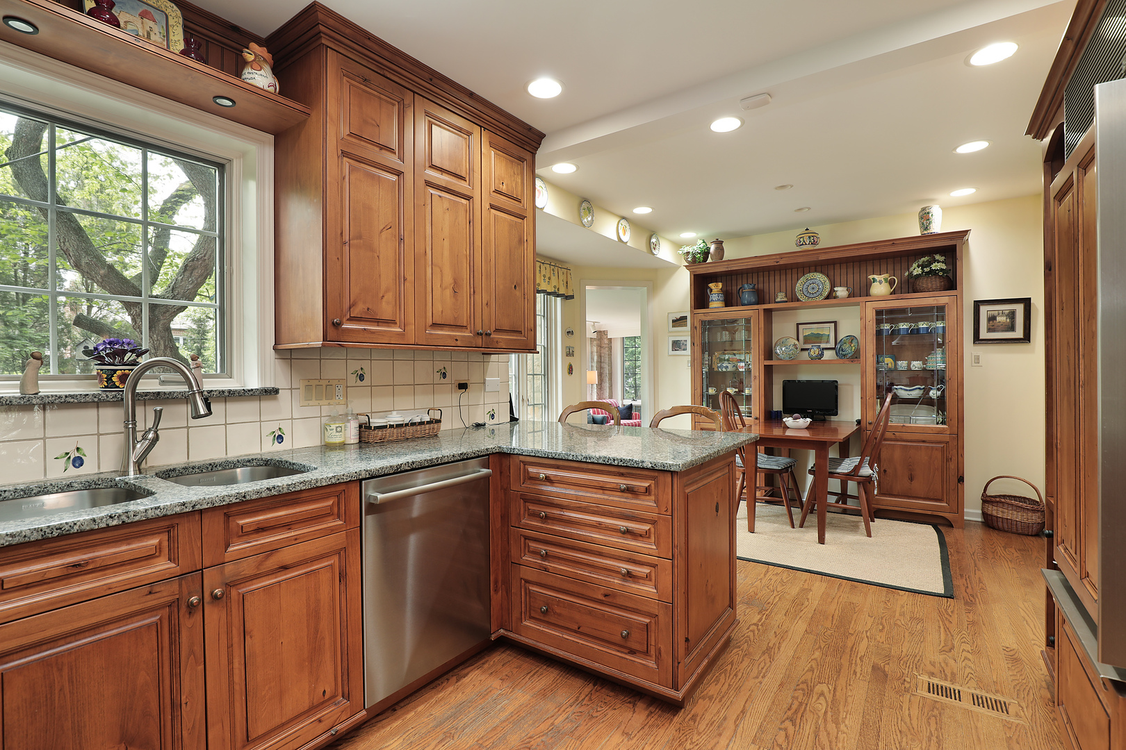 478 Sunset Road Winnetka, IL 60093 - Photo 6 of 25