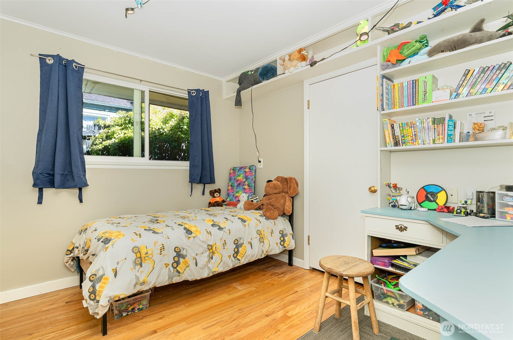 3200 30th Avenue West Seattle, WA 98199 - Photo 18 of 38