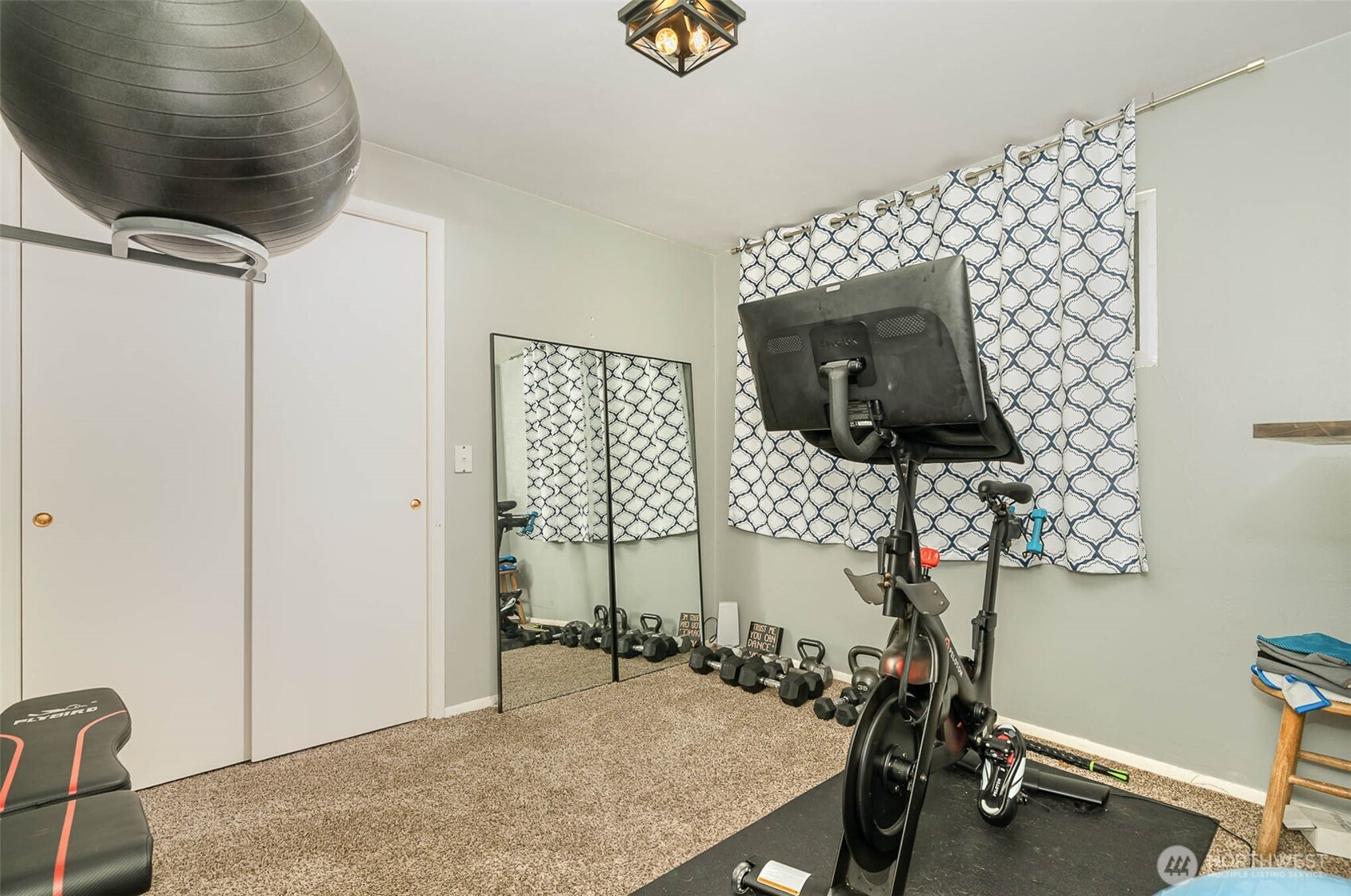 3200 30th Avenue West Seattle, WA 98199 - Photo 22 of 38