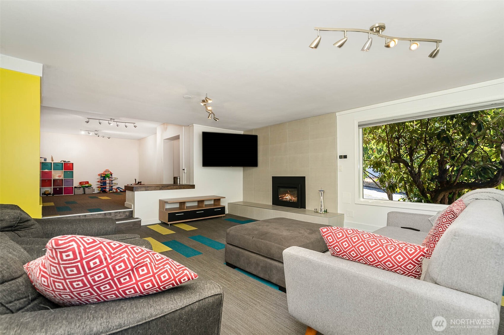 3200 30th Avenue West Seattle, WA 98199 - Photo 27 of 38