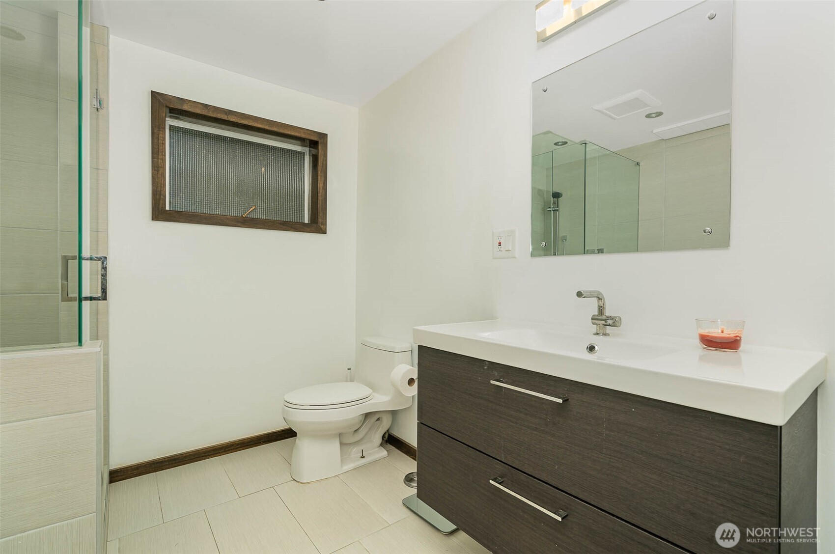 3200 30th Avenue West Seattle, WA 98199 - Photo 30 of 38