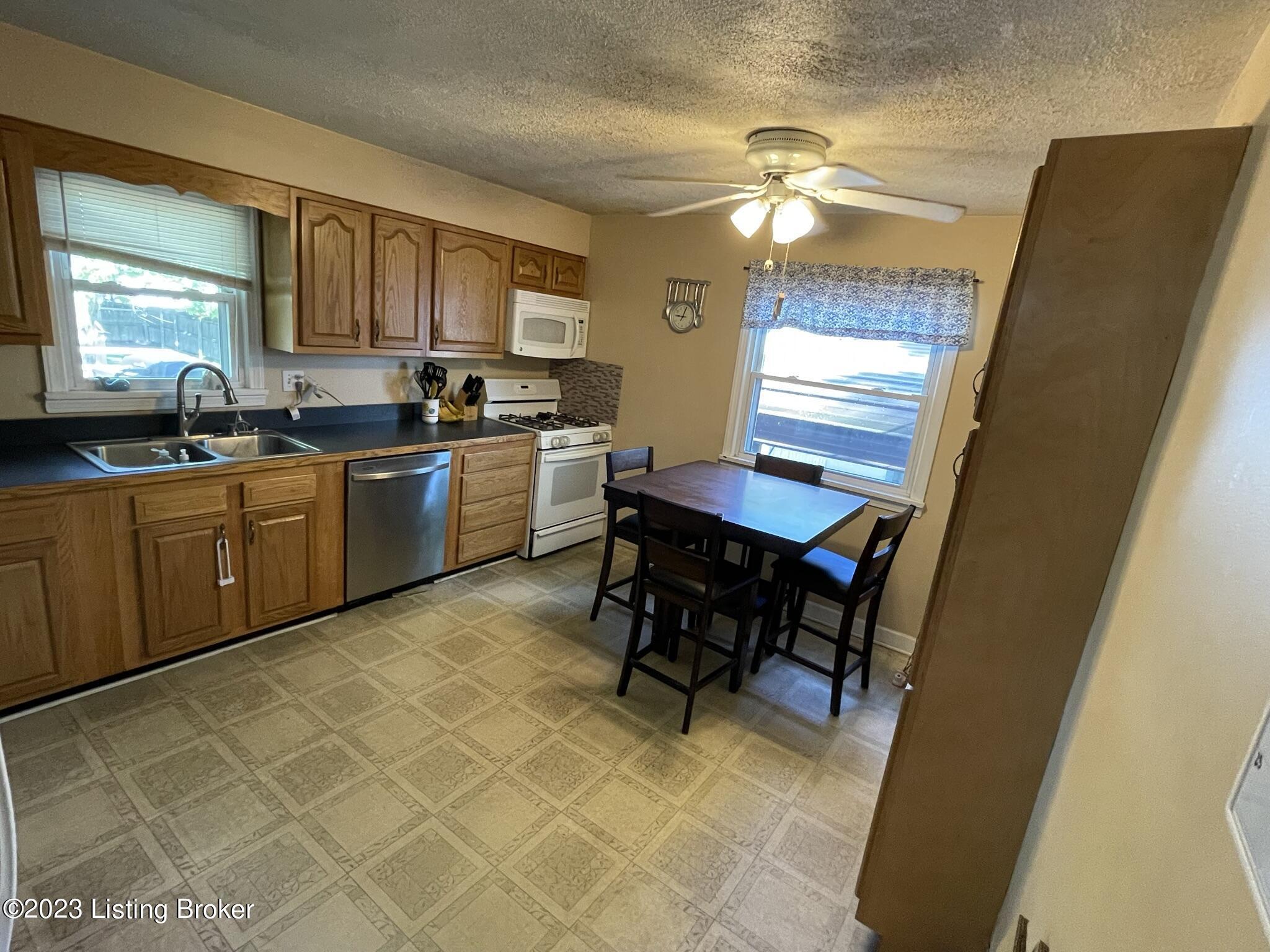 6196 Terry Road Louisville, KY 40258 - Photo 5 of 16 kitchen1