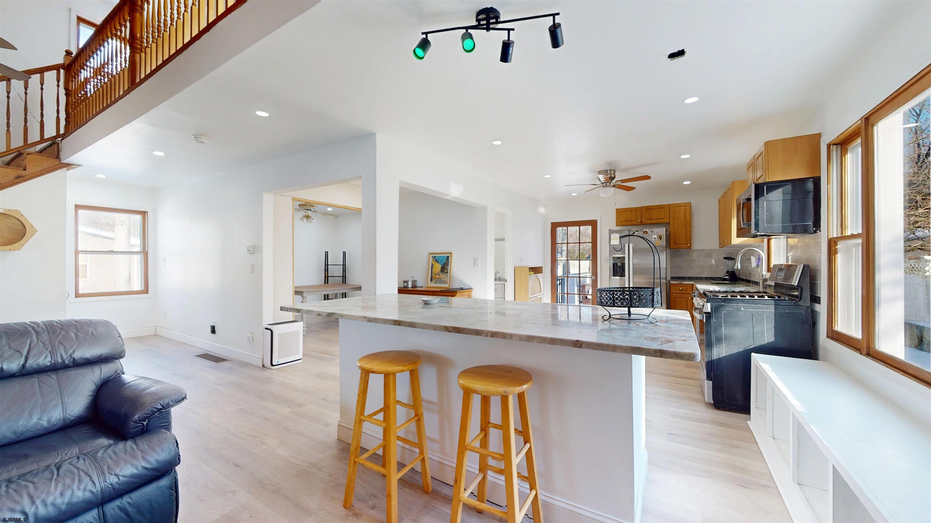 542 South Pitney Road Galloway Township, NJ 08205 - Photo 14 of 57