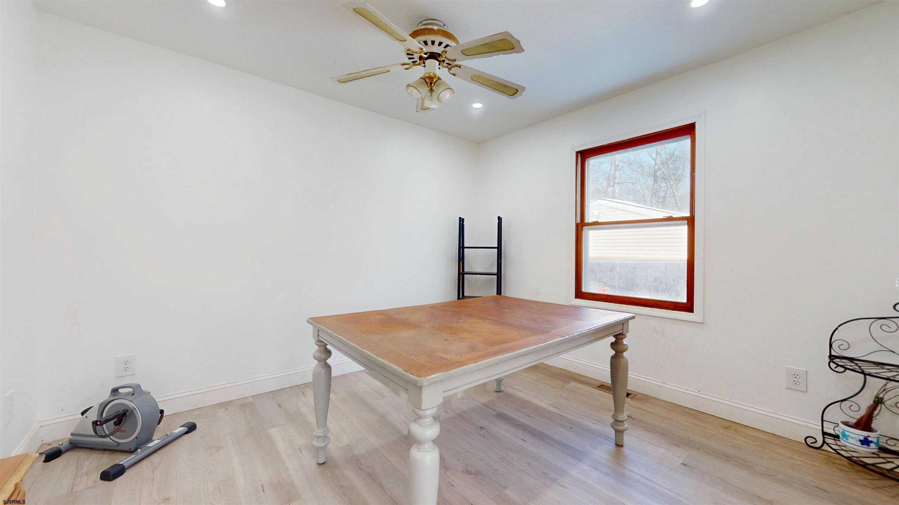 542 South Pitney Road Galloway Township, NJ 08205 - Photo 15 of 57