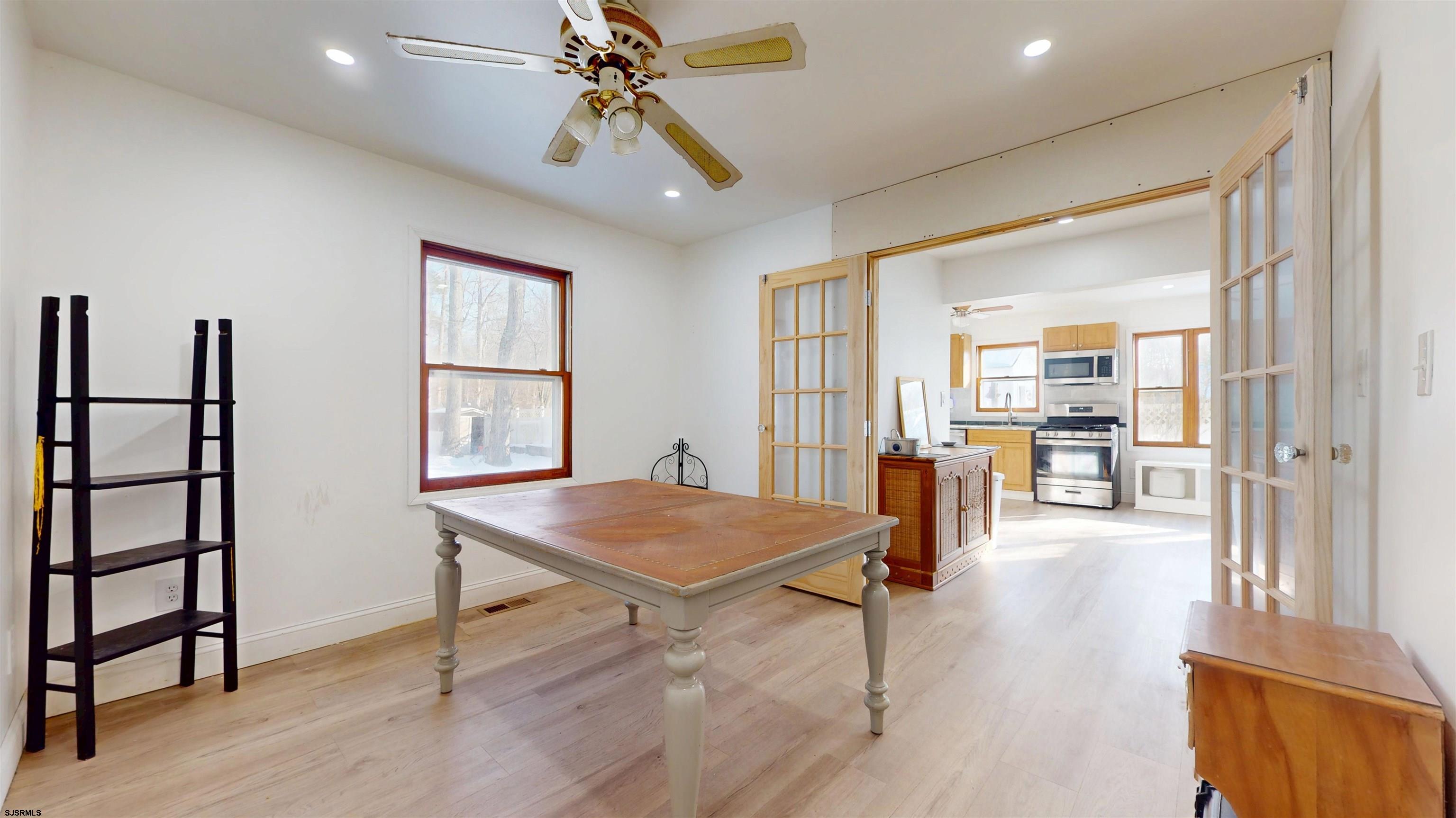 542 South Pitney Road Galloway Township, NJ 08205 - Photo 16 of 57