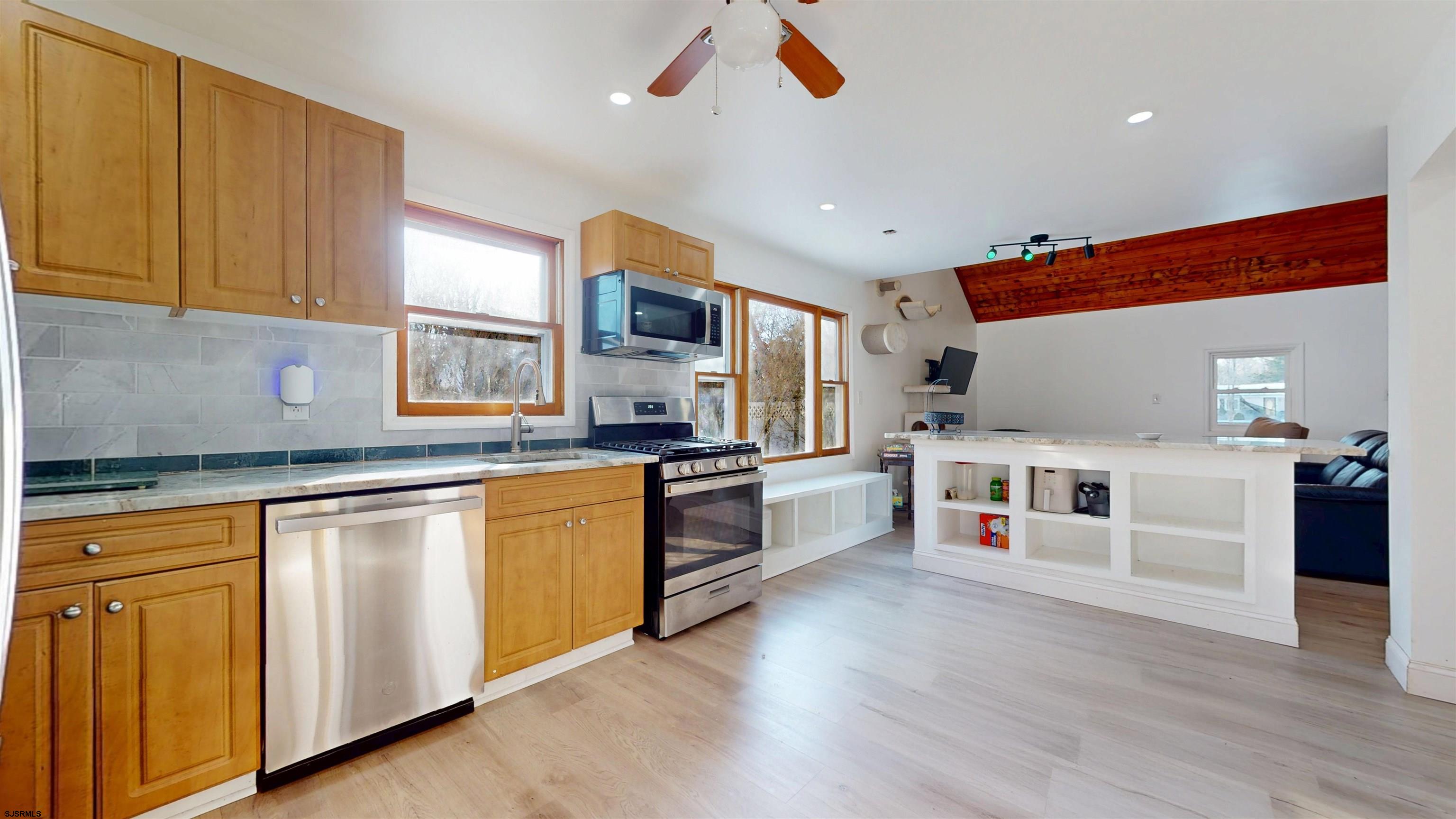 542 South Pitney Road Galloway Township, NJ 08205 - Photo 23 of 57