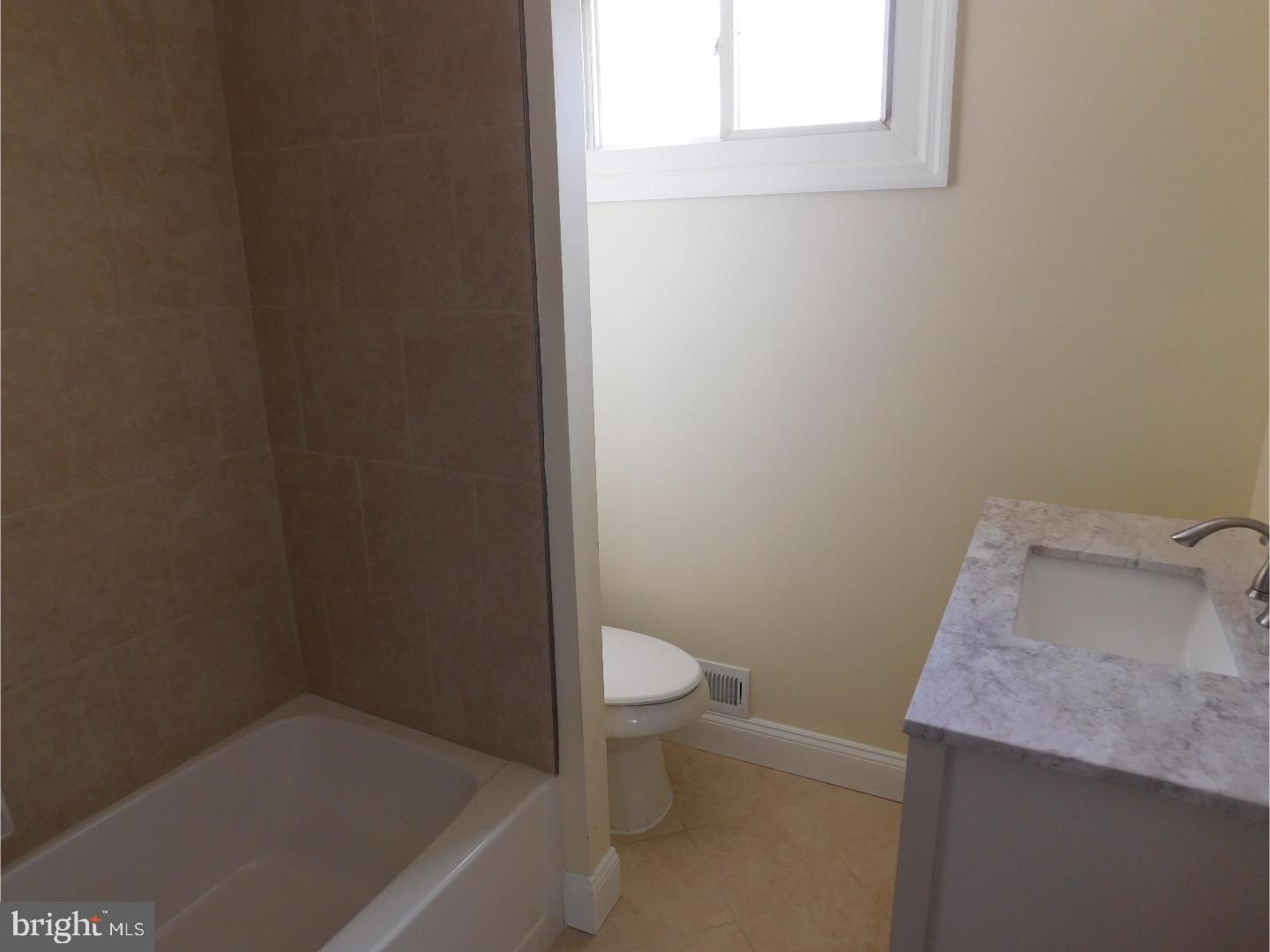 1001 Edgemoor Road Cherry Hill, NJ 08034 - Photo 14 of 25
