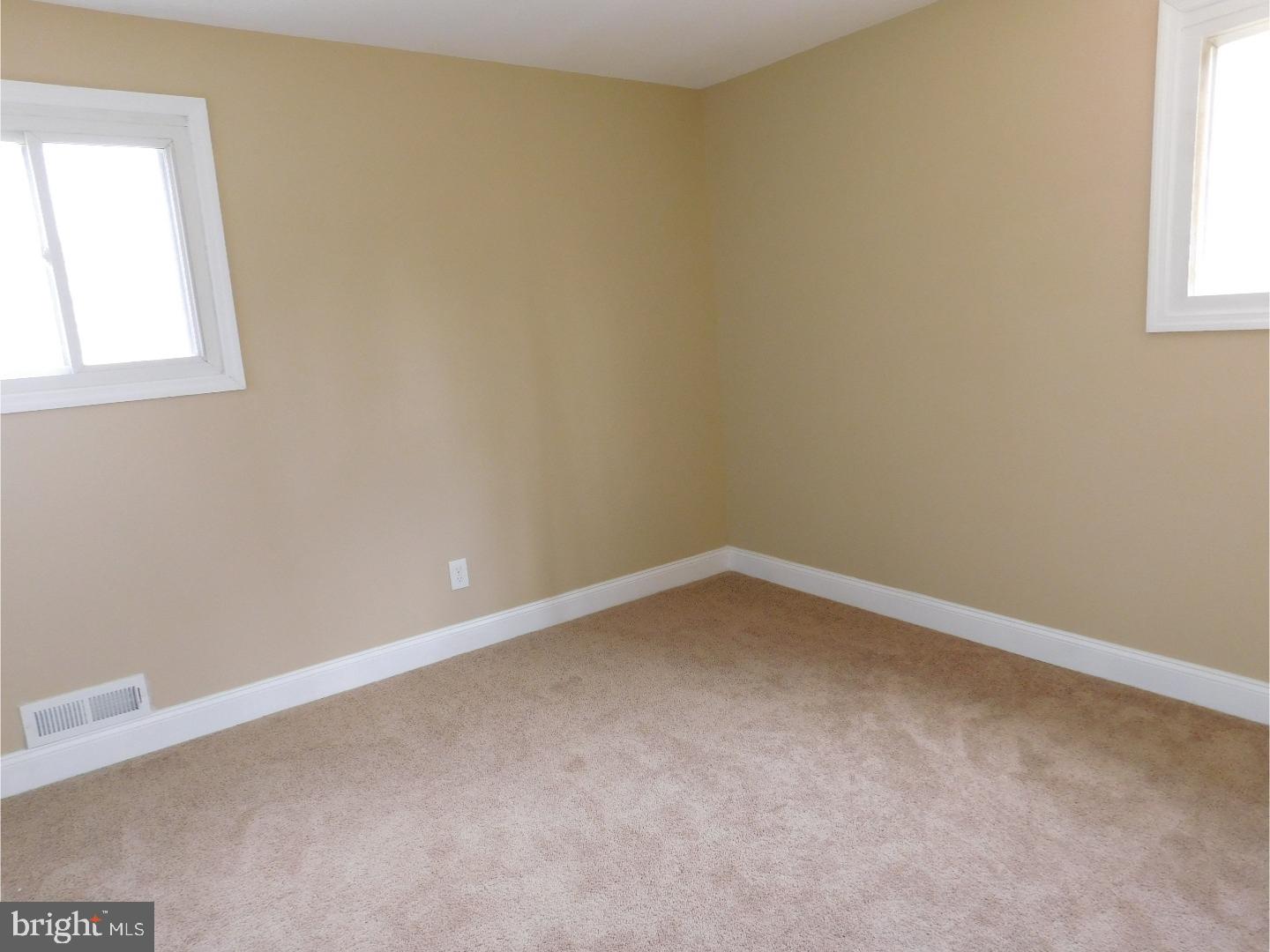 1001 Edgemoor Road Cherry Hill, NJ 08034 - Photo 16 of 25