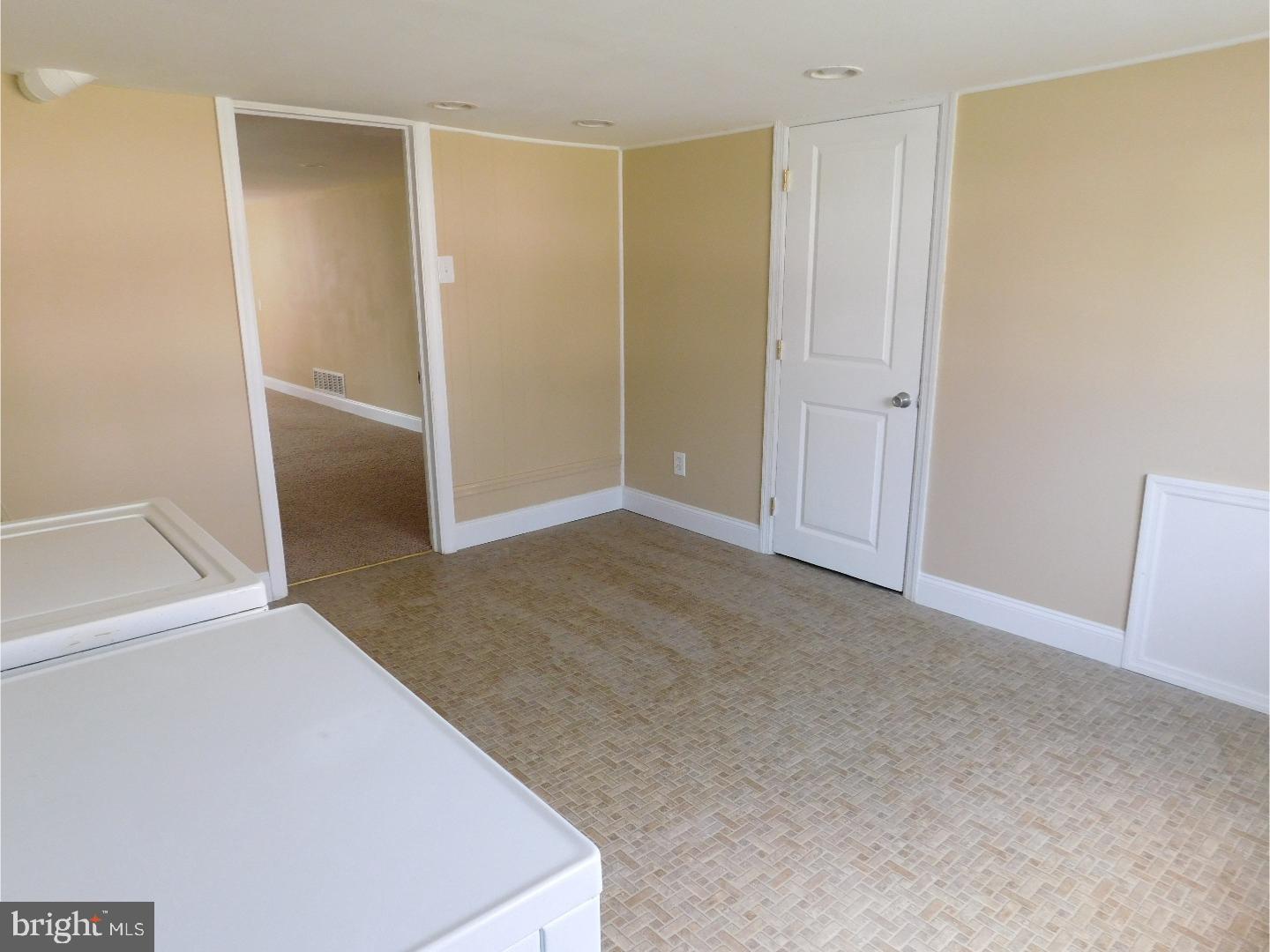 1001 Edgemoor Road Cherry Hill, NJ 08034 - Photo 22 of 25