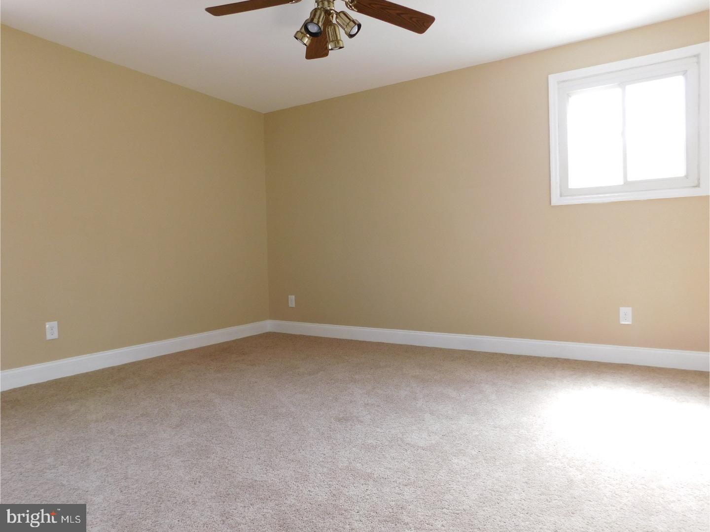 1001 Edgemoor Road Cherry Hill, NJ 08034 - Photo 9 of 25