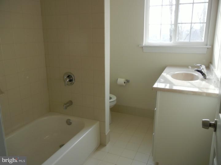 724 Meadowlark Road Audubon, PA 19403 - Photo 14 of 25 Bathroom
