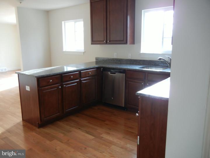 724 Meadowlark Road Audubon, PA 19403 - Photo 8 of 25 Gallery Image 8