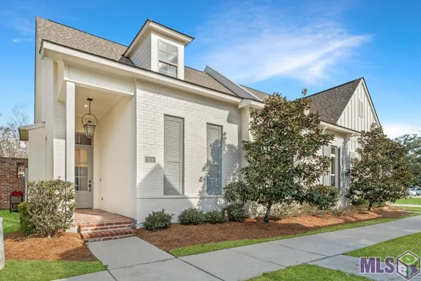 $299,900 | 13374 Virage Court, Baton Rouge, LA 70818