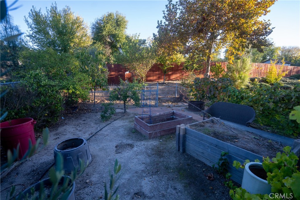4125 Tranquilla Avenue Atascadero, CA 93422 - Photo 20 of 27 a backyard of a house with seating space