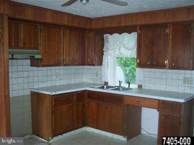 2251 York Road Gettysburg, PA 17325 - Photo 4 of 20 Gallery Image 4