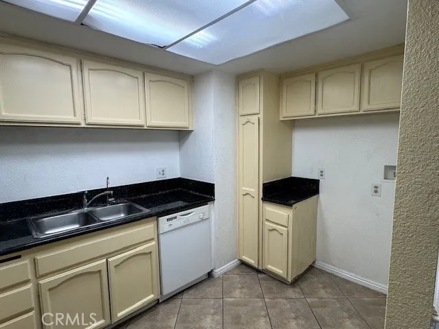 $3,250 | 3835 Monterey Avenue, Baldwin Park, CA 91706