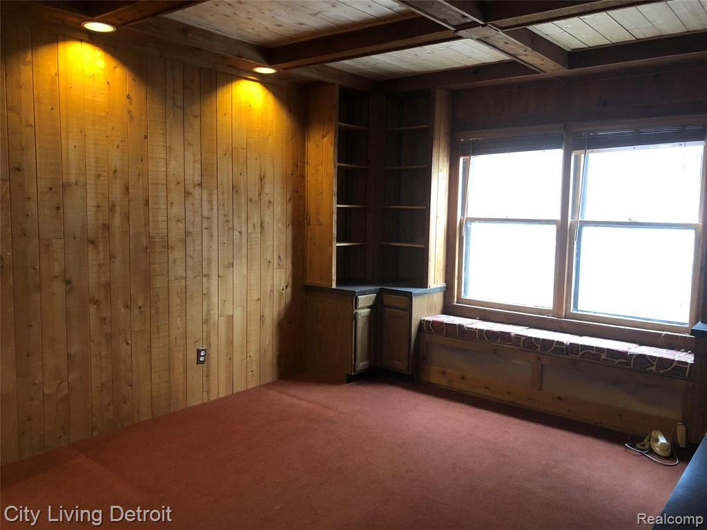 19620 Roslyn Road Detroit, MI 48221 - Photo 11 of 46