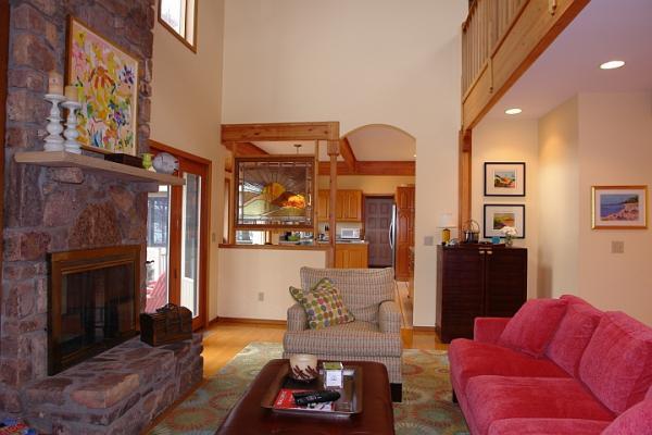 95 Bay Front Road Penhook, VA 24137 - Photo 5 of 19 living room2