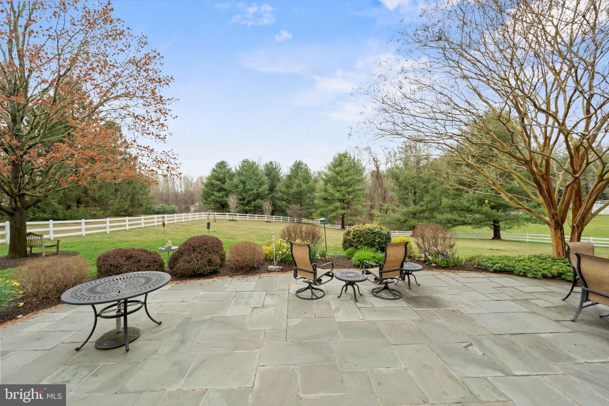 11508 Glen Road Potomac, MD 20854 - Photo 3 of 37 Gallery Image 3