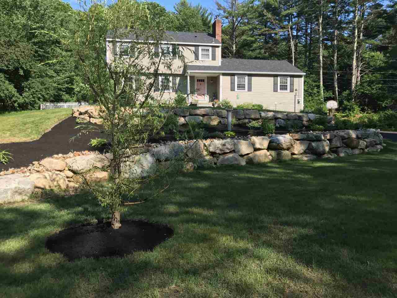 11 Northfield Road Amherst, NH 03031 - Photo 2 of 38