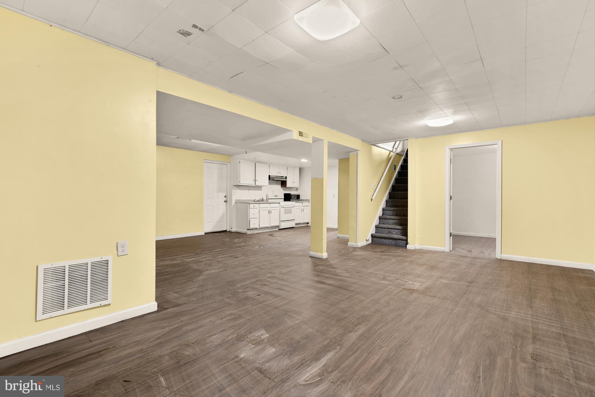 7302 Riverdale Road Lanham, MD 20706 - Photo 20 of 33 a view of empty room with wooden floor