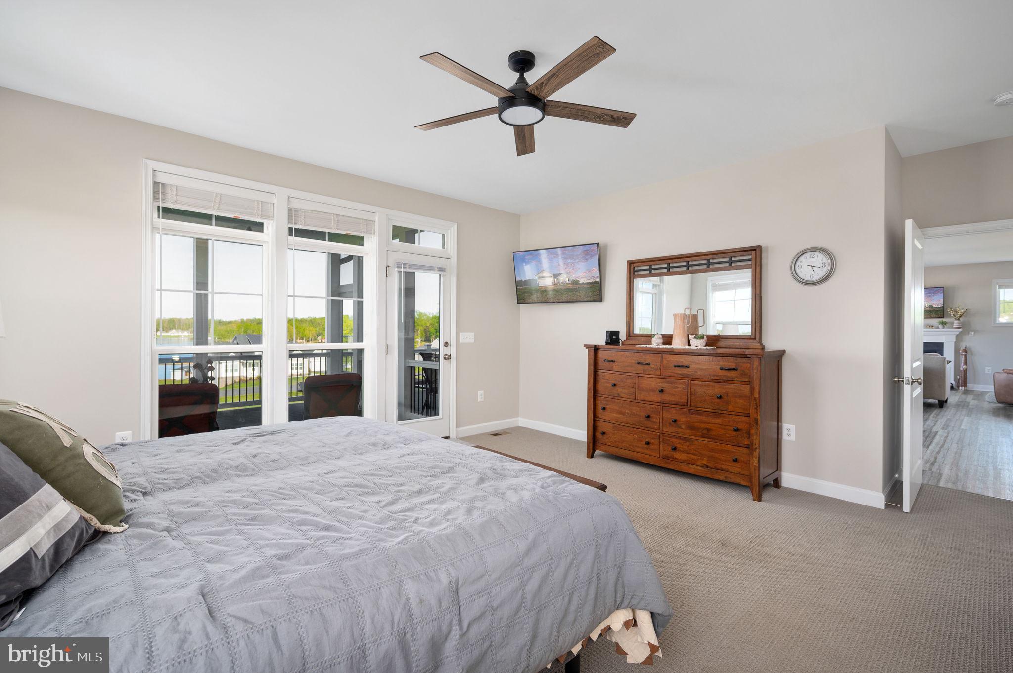 257 Rock Island Ridge Mineral, VA 23117 - Photo 58 of 128 Primary bedroom with deck access