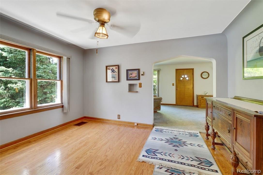 320 East Romeo Road Oakland, MI 48363 - Photo 5 of 29 5.jpg