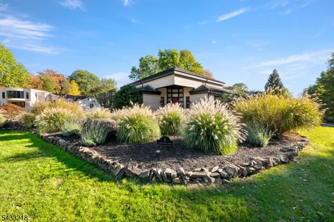 $1,399,000 | 1 Timber Rock Court, Cedar Grove, NJ 07009