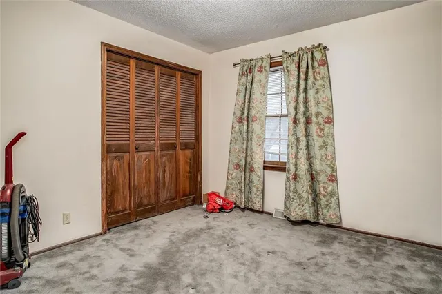 $270,000 | 503 South Harrison Avenue, Raymore, MO 64083