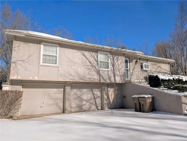 $270,000 | 503 South Harrison Avenue, Raymore, MO 64083