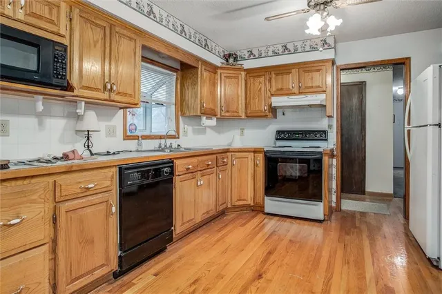 $270,000 | 503 South Harrison Avenue, Raymore, MO 64083