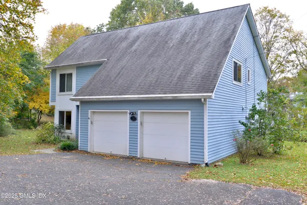 $6,950 | 35 Homestead Road, Greenwich, CT 06831