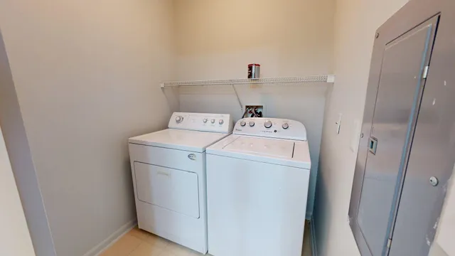 $2,100 | 2767 South Knightsbridge Circle, Ann Arbor, MI 48105