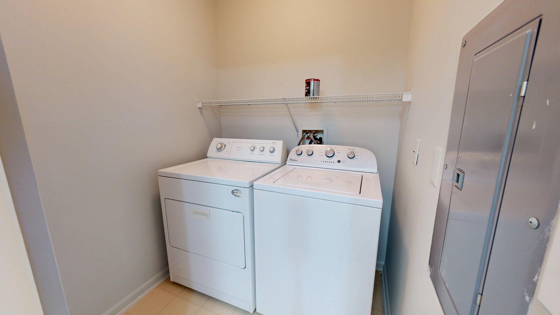 2767 South Knightsbridge Circle Ann Arbor, MI 48105 - Photo 5 of 19 2767-S-Knightsbridge-Circle-08312025_121