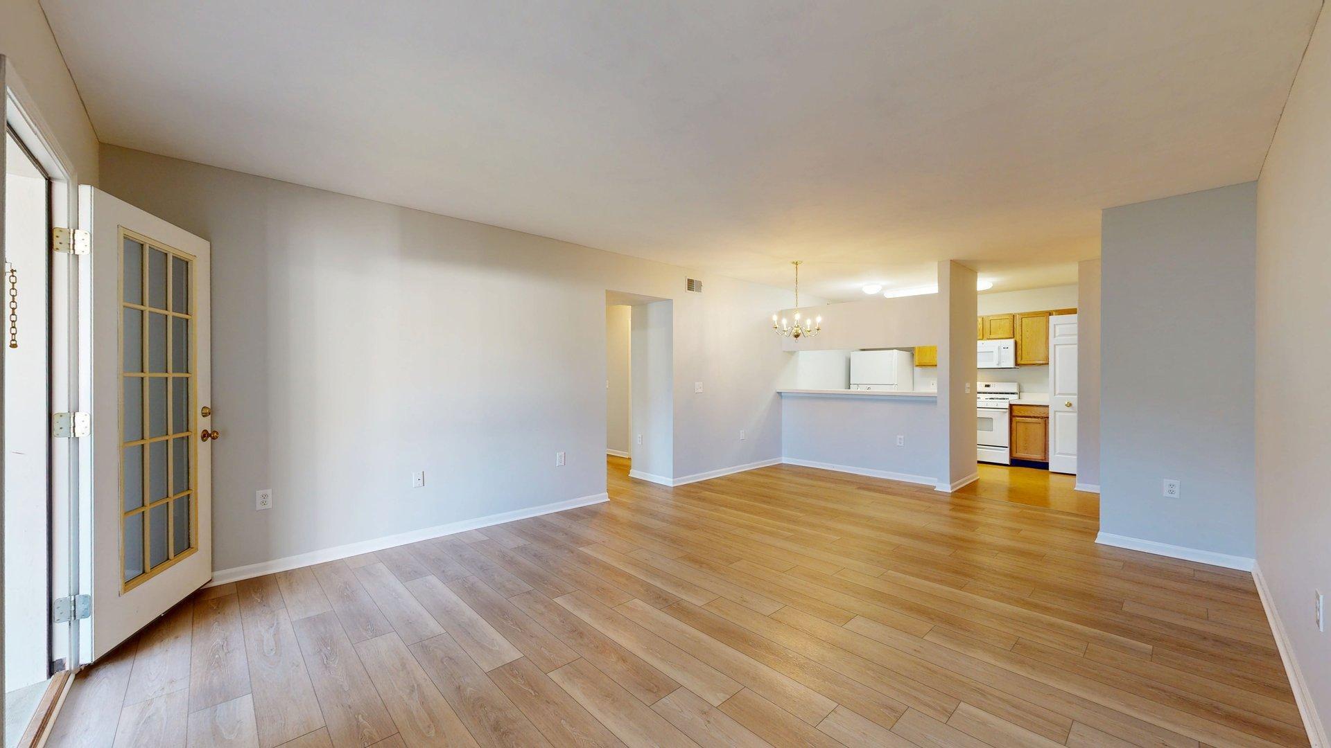 2767 South Knightsbridge Circle Ann Arbor, MI 48105 - Photo 7 of 19 2767-S-Knightsbridge-Circle-08312025_121