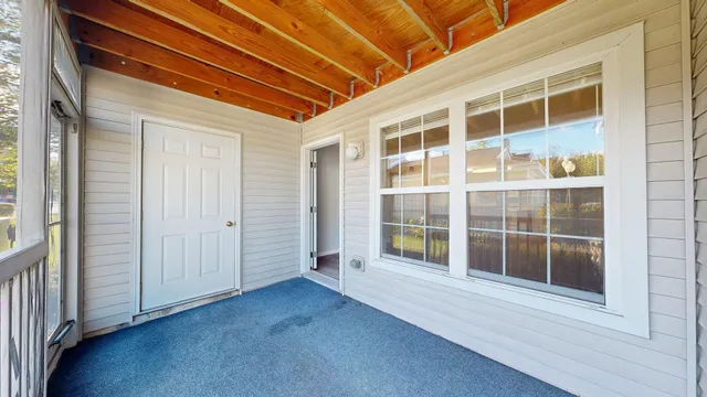 $2,100 | 2767 South Knightsbridge Circle, Ann Arbor, MI 48105