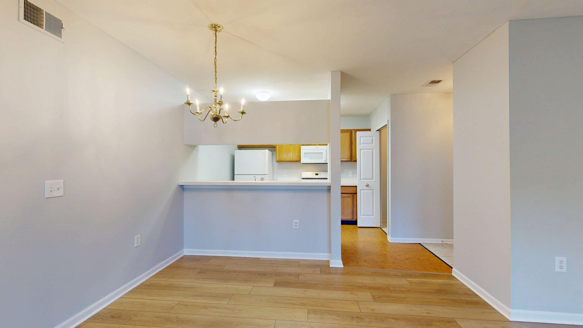 2767 South Knightsbridge Circle Ann Arbor, MI 48105 - Photo 10 of 19 2767-S-Knightsbridge-Circle-08312025_121