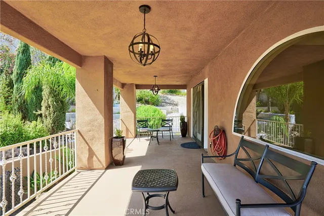 $985,000 | 22711 Inspiration Point, Canyon Lake, CA 92587