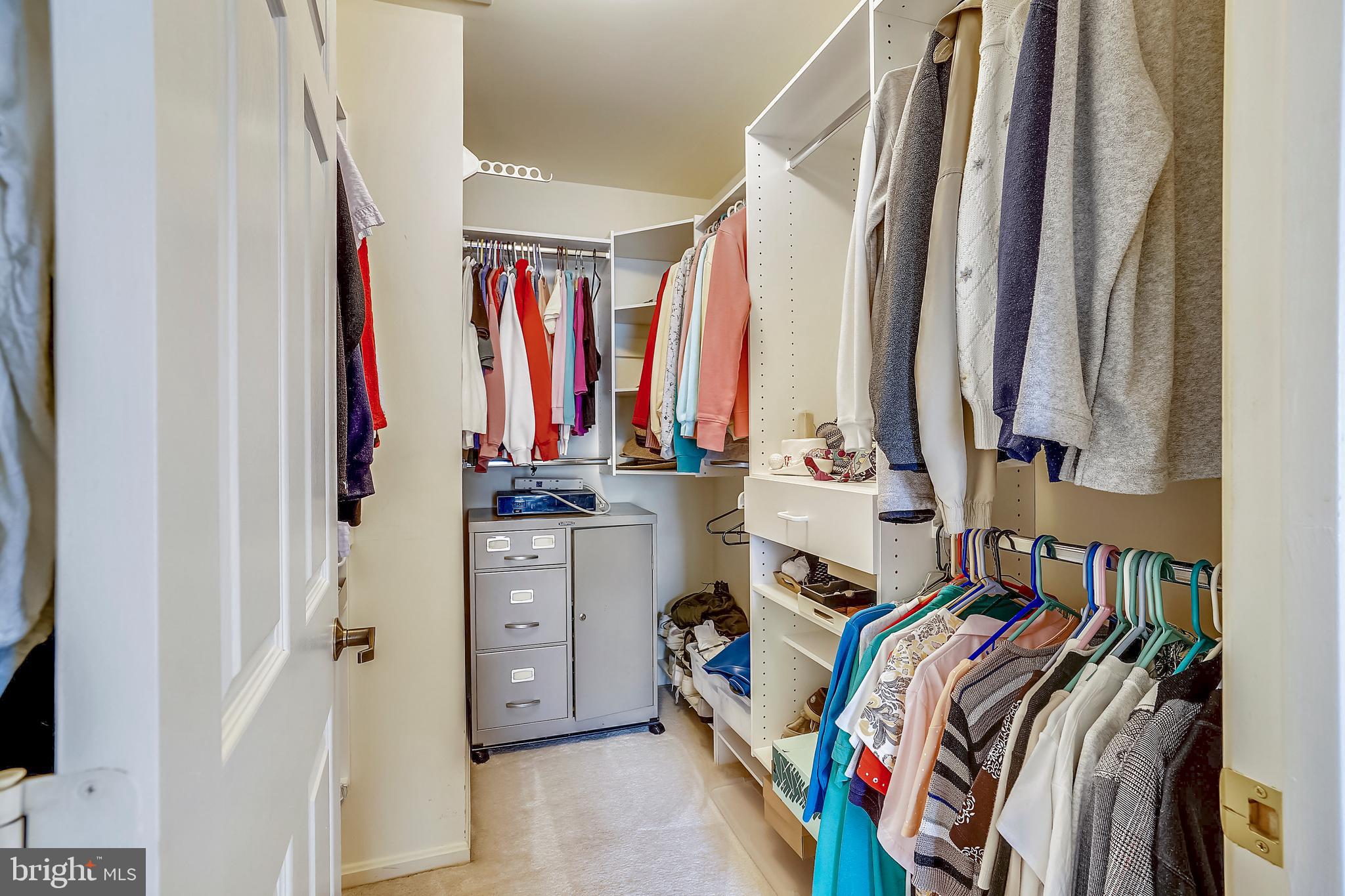 856 Rudder Way Annapolis, MD 21401 - Photo 17 of 35 Large walk'in aster closet