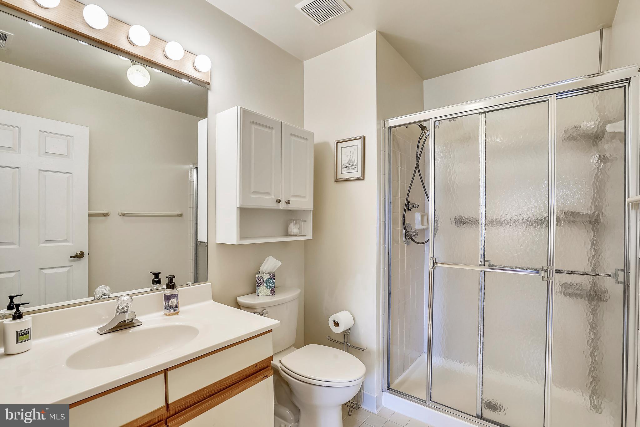 856 Rudder Way Annapolis, MD 21401 - Photo 18 of 35 Master bath